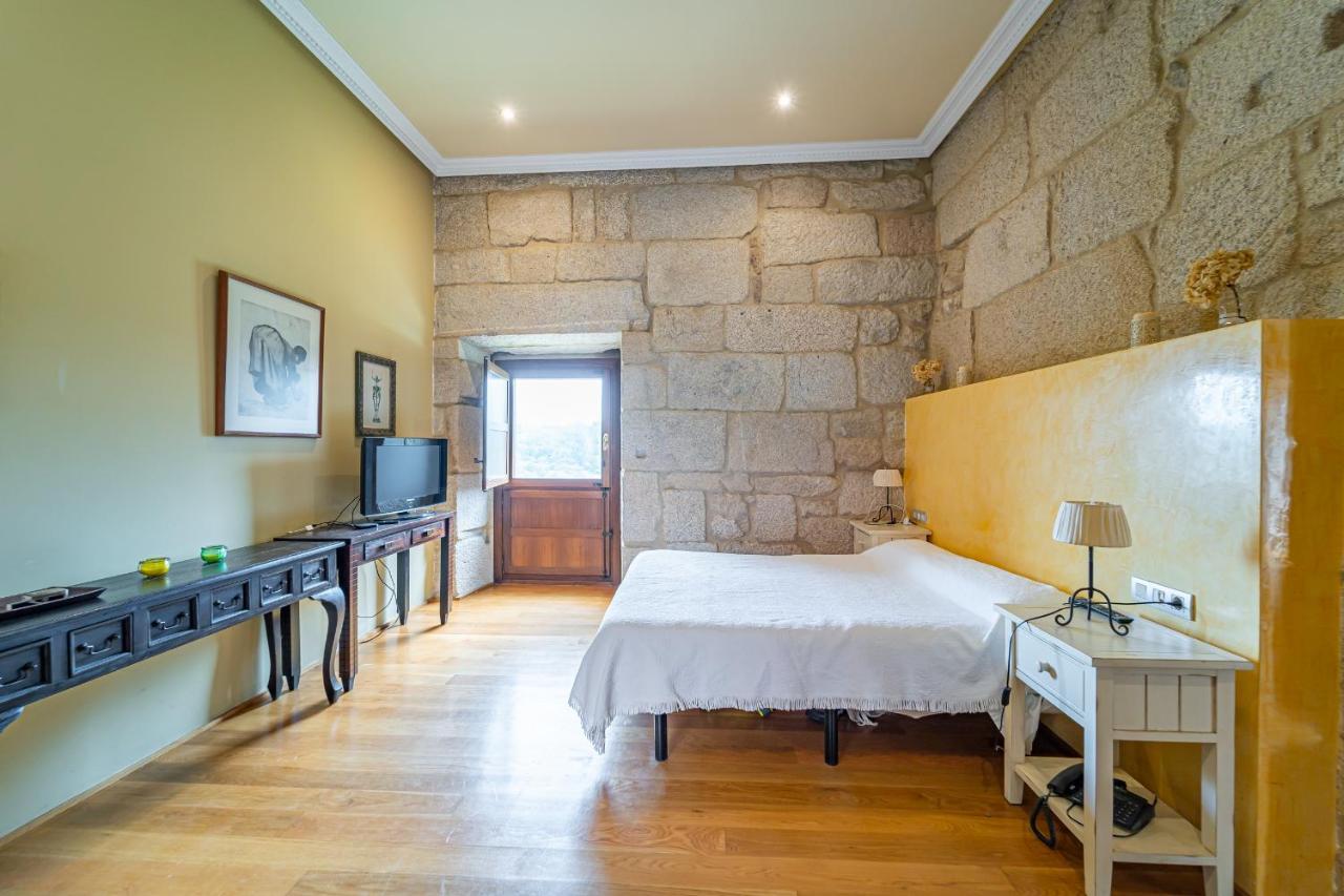Casa Rural Pazo San Damian Amoeiro Luaran gambar